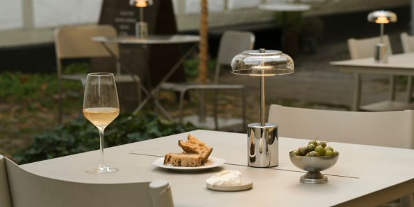 Blossi Table Mini : la lampe portable design de Nuura qui illumine tous vos espaces
