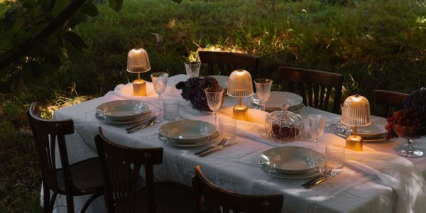 Lampes nomades design : l’éclairage sans fil qui vous accompagne partout